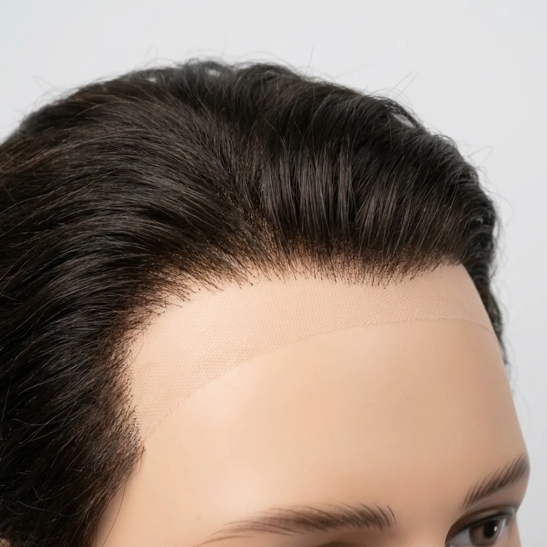 Bleached knots hairline detail